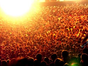 a large crowd
